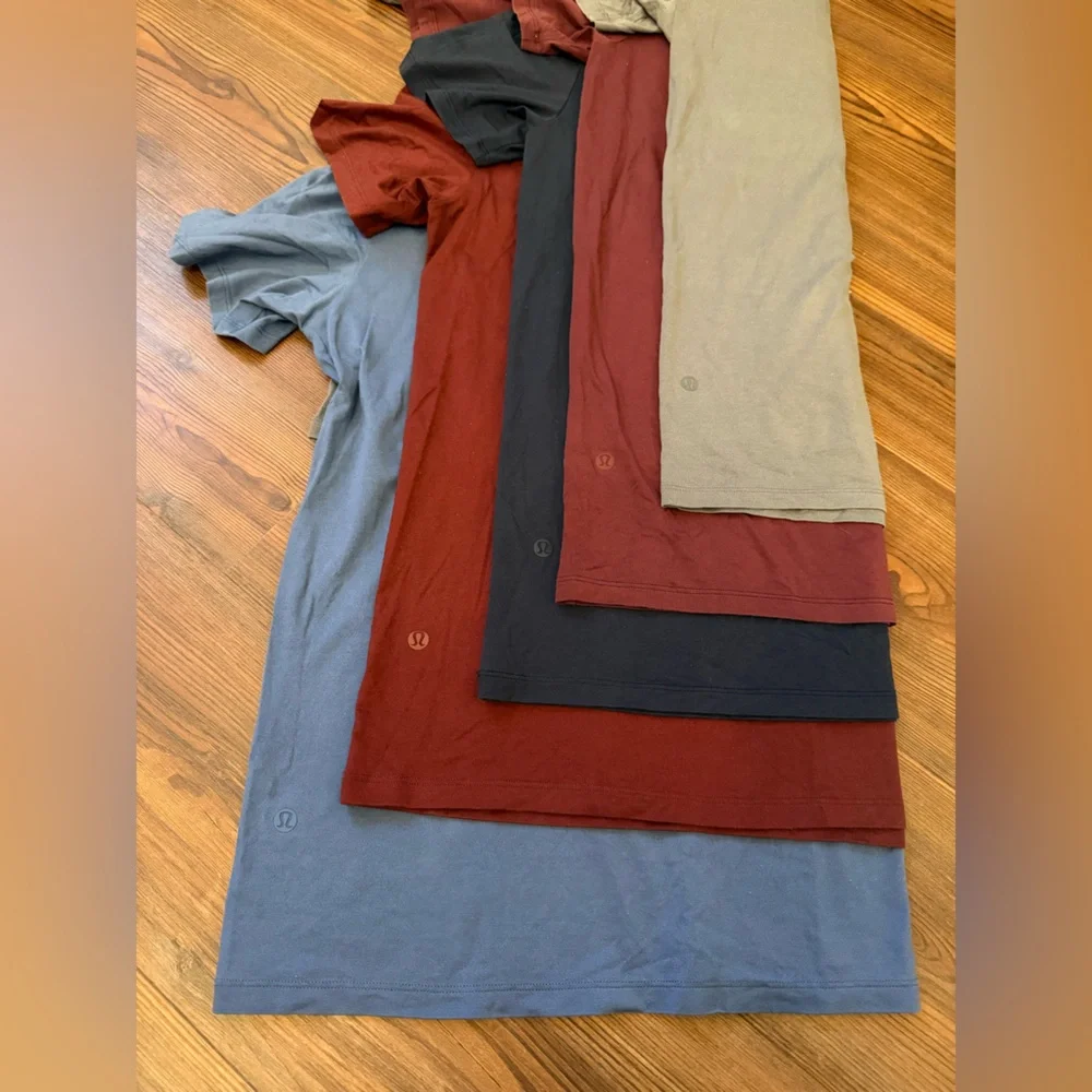 5 Lululemon athletica Short Sleeve Tees - SET OF 5 - Picture 3 of 3